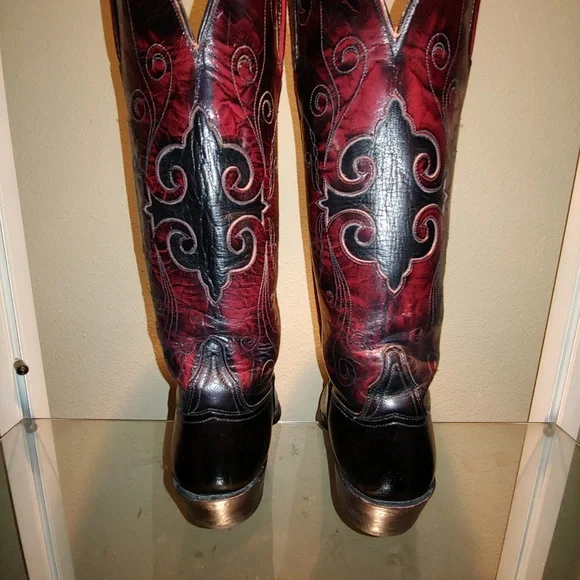 B10. Lucchese Vintage Cowboy Boots 6.5 men's = 8 Woman - Picture 5 of 7